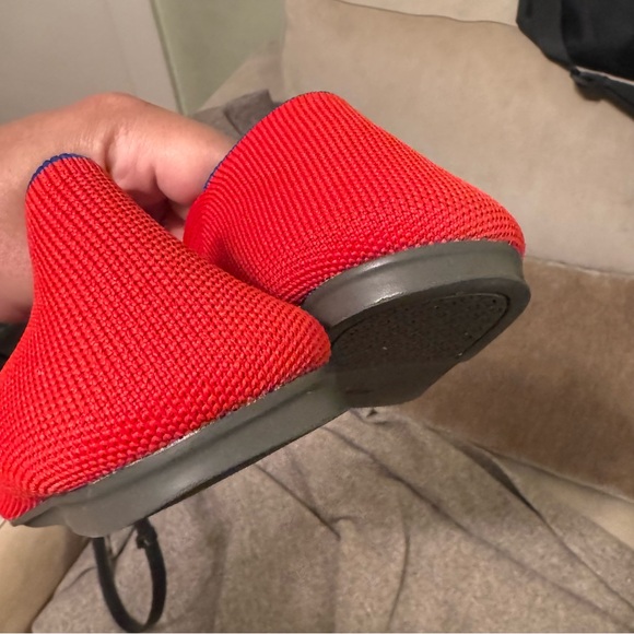 Rothys Red flats 9.5 - Picture 2 of 5